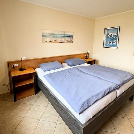 Haus Nordstrand 45413 Goehren (Ruegen)